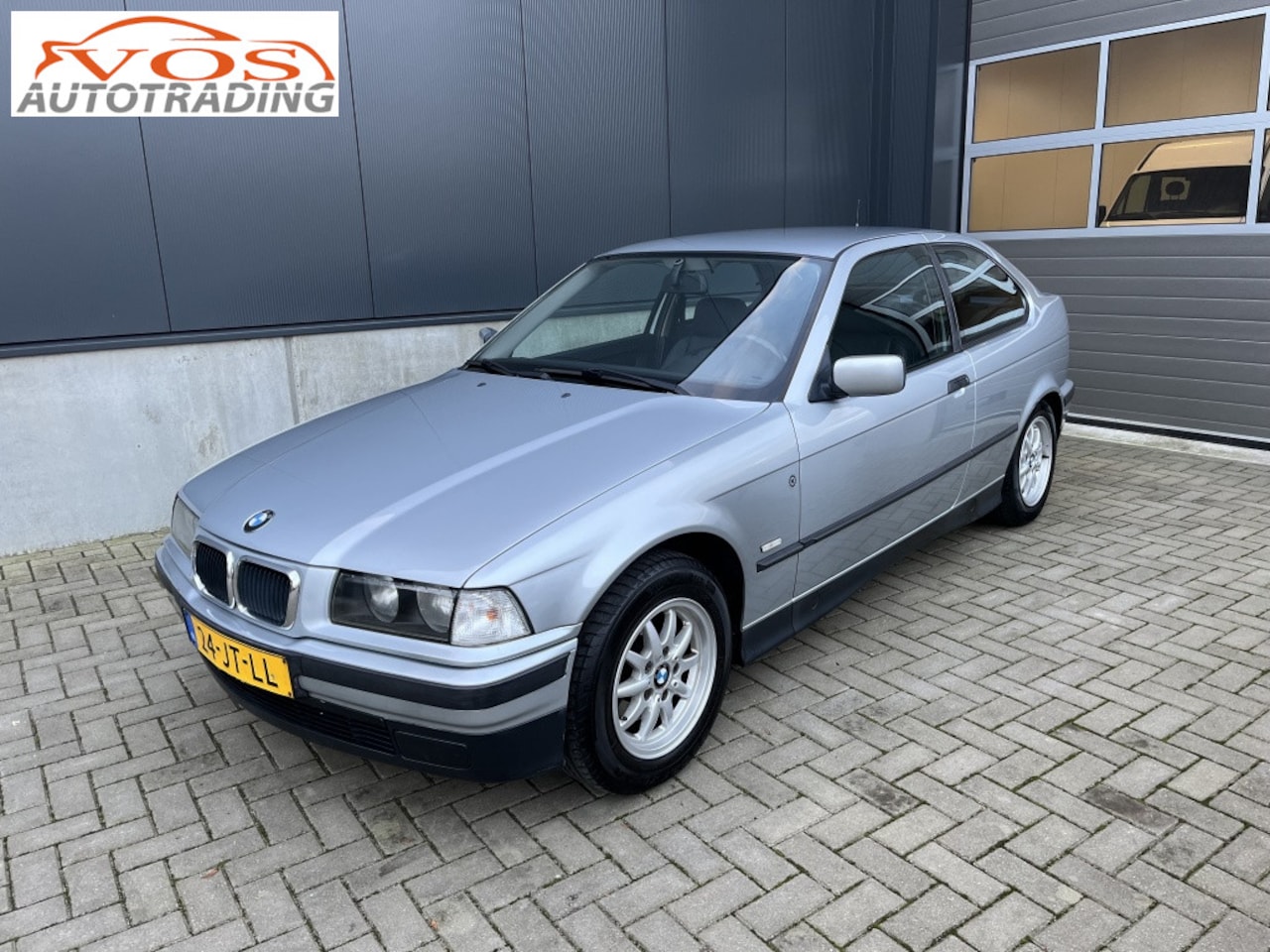 BMW 3-serie Compact - 316i Executive Sport 316i Executive Sport - AutoWereld.nl