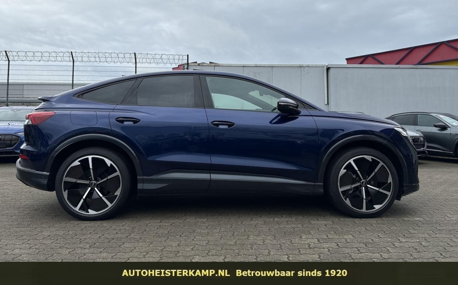 Audi Q4 Sportback e-tron - 50 Quattro S Line 77 kWh 300 PK ACC Panoramadak Head-Up Trekhaak 21 Inch Camera Matrix LED - AutoWereld.nl