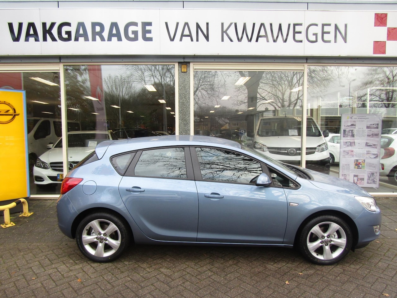 Opel Astra - 1.4 TURBO 6 BAK 17 "L.M. VELGEN TREKH. - AutoWereld.nl