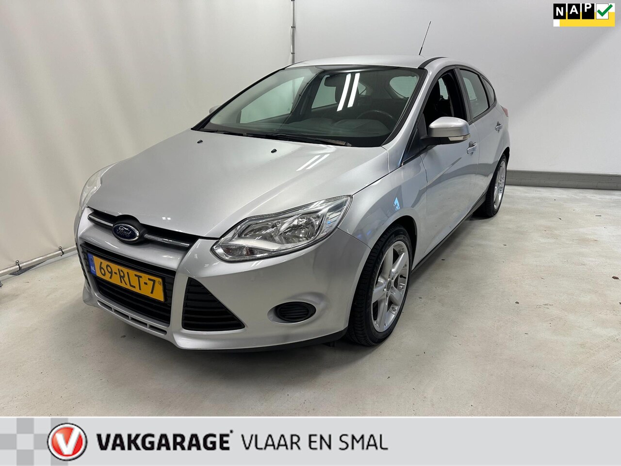 Ford Focus - 1.6 EcoBoost Trend 1e eigenaar 103.000 km goed onderhouden inclusief dakdragers en winterb - AutoWereld.nl