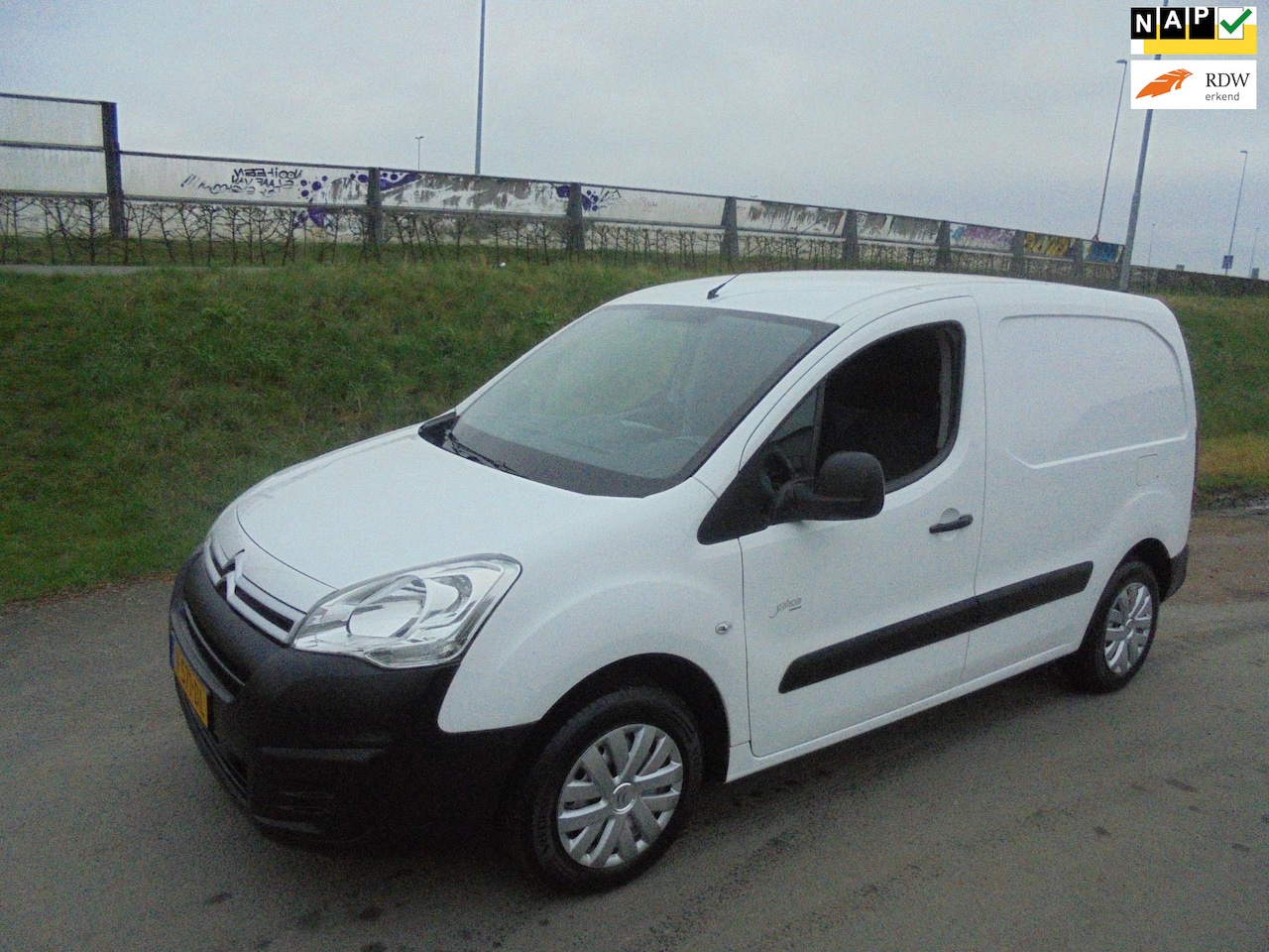 Citroën Berlingo - Citroen Berlingo 1.6 hdi airco eerste eigenaar - AutoWereld.nl