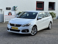 Peugeot 308 - 1.2 PureTech 110pk Active Pack/ Navigatie/ Apple Carplay/ All season banden/ Cruise contro