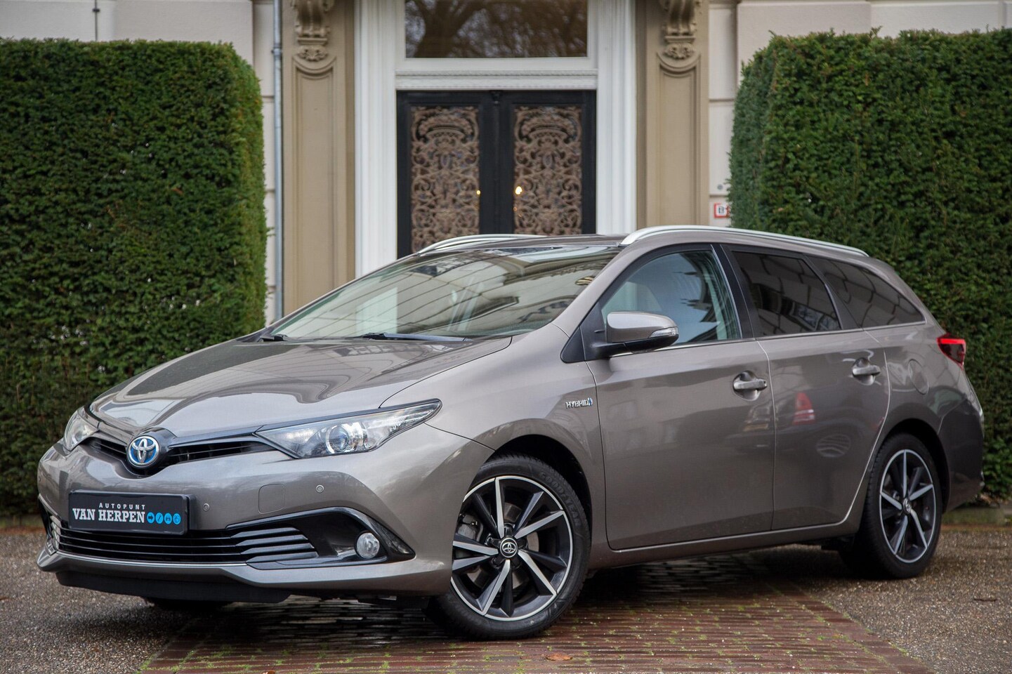 Toyota Auris Touring Sports - 1.8 Hybrid Freestyle Camera | Stoelverwarming | Nieuwstaat - AutoWereld.nl