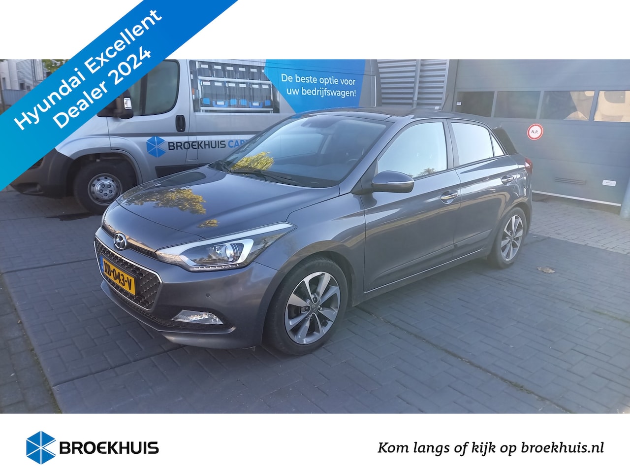 Hyundai i20 - 1.4i i-Catcher 100pk Automaat | Leder | Schuif-/Kanteldak | Trekhaak | Navigatie | Climate - AutoWereld.nl