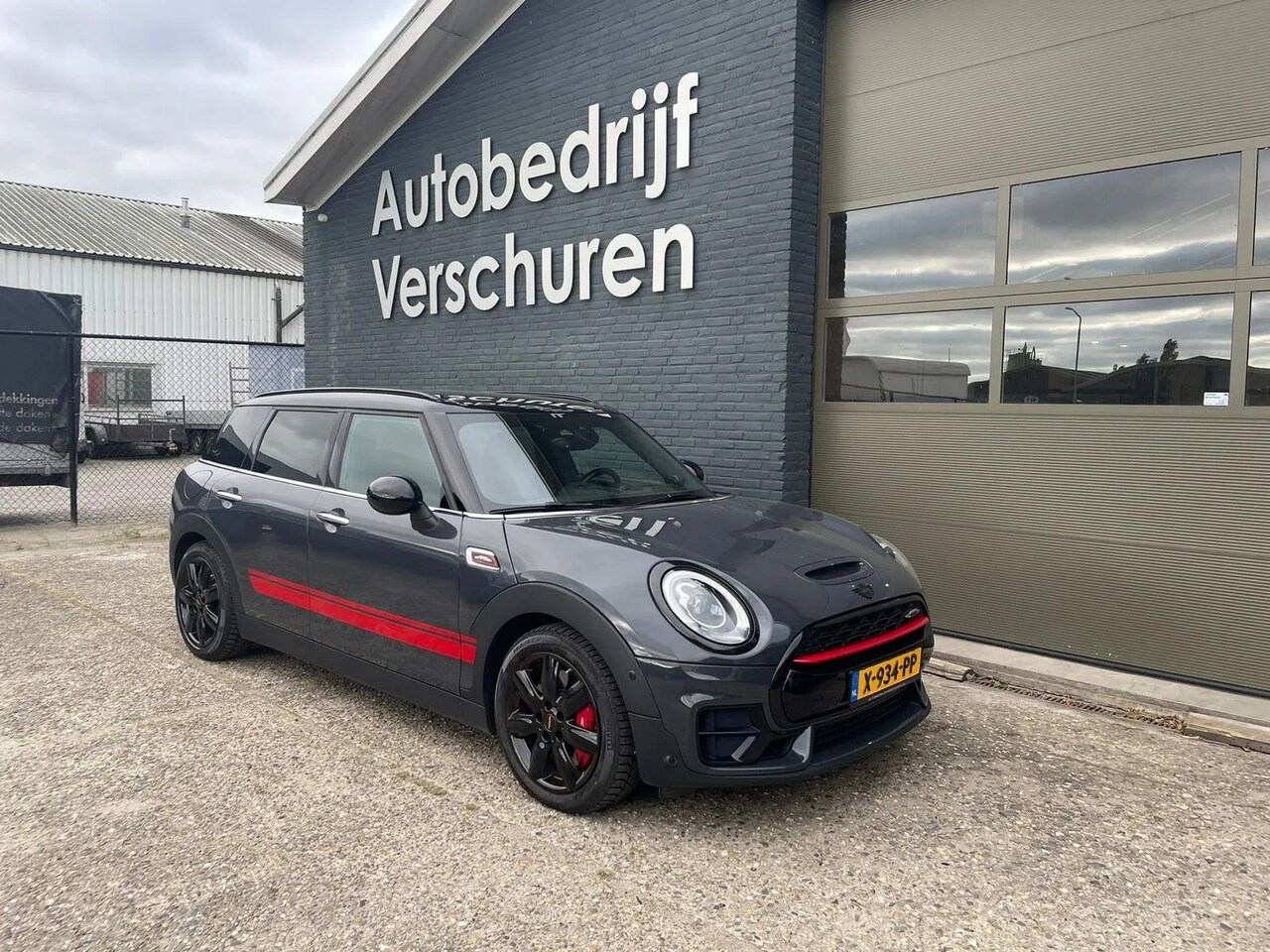 MINI Clubman - 2.0 John Cooper Works ALL4 Chili Mini 2.0 John Cooper Works ALL4 Chili - AutoWereld.nl