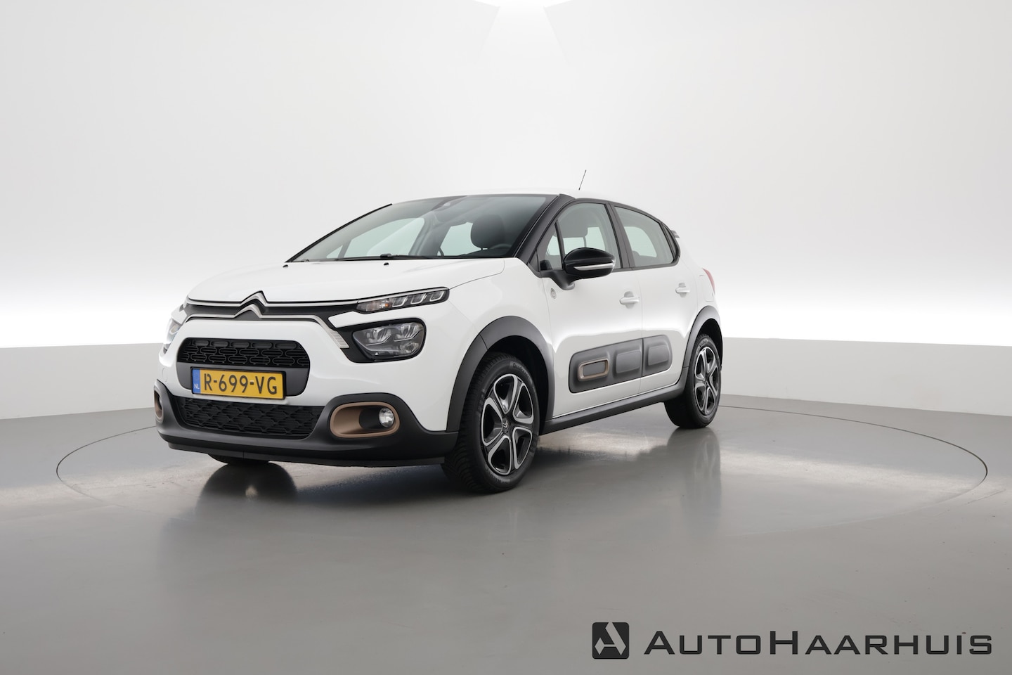 Citroën C3 - 1.2 PureTech C-Series | Navi by App | Stoelverw | LED | Clima - AutoWereld.nl