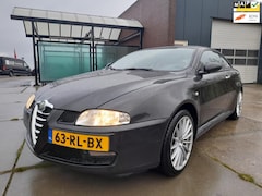 Alfa Romeo GT - 2.0 JTS Distinctive