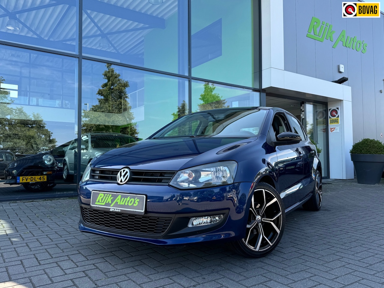 Volkswagen Polo - 1.4 FSI * CarPlay * 5DRS * Lm velgen * - AutoWereld.nl