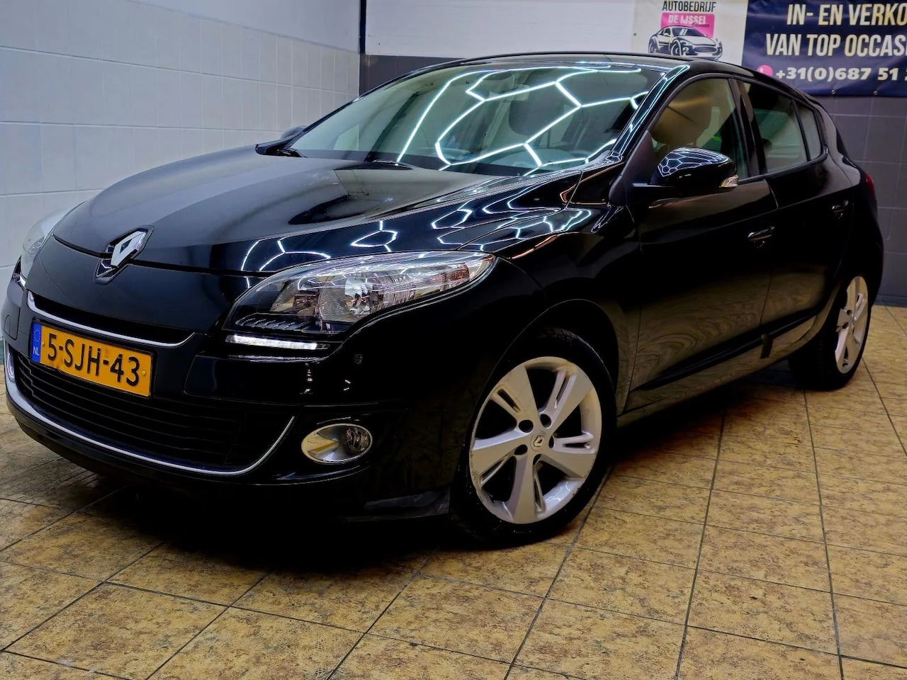 Renault Mégane - 1.2 TCe Collection 1.2 TCe Collection - AutoWereld.nl