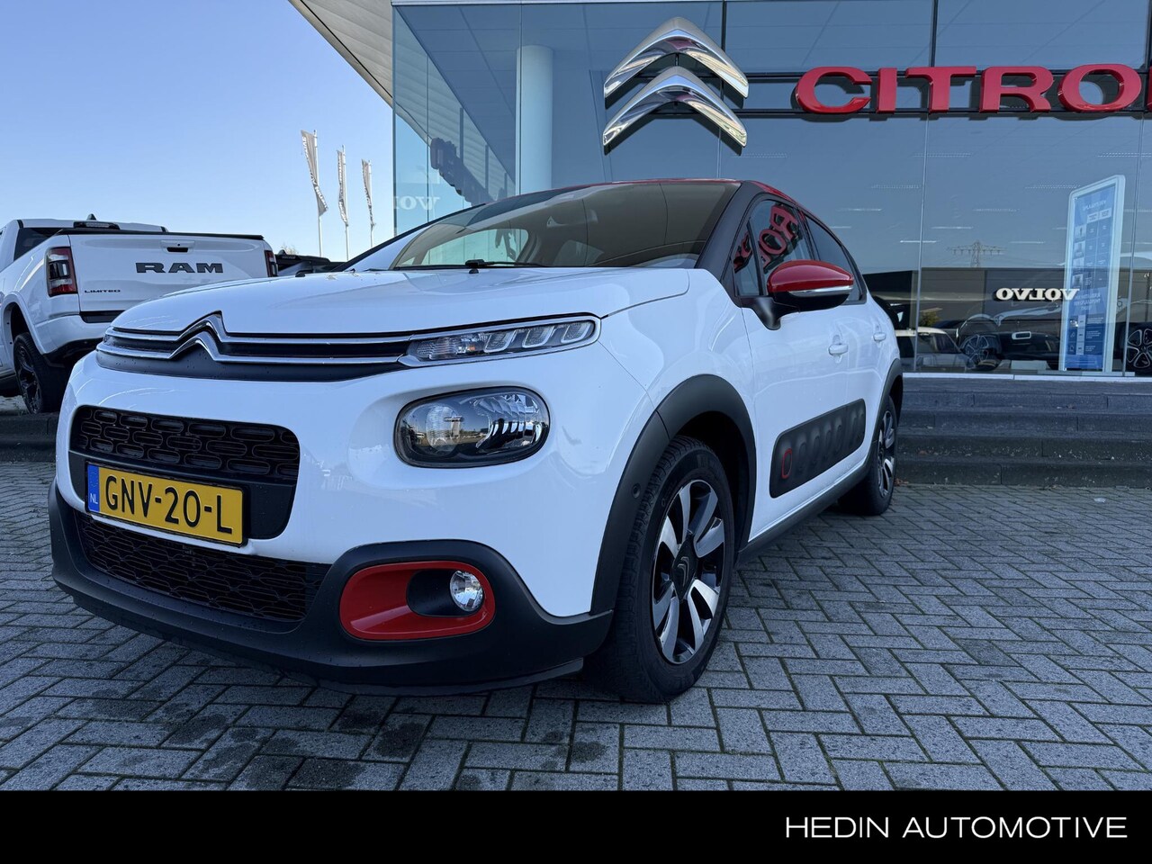 Citroën C3 - 1.2 110PK Shine Automaat | Navigatie | Camera | Climate contol | Cruise Control | Carplay - AutoWereld.nl