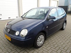 Volkswagen Polo - 1.4-16V Athene