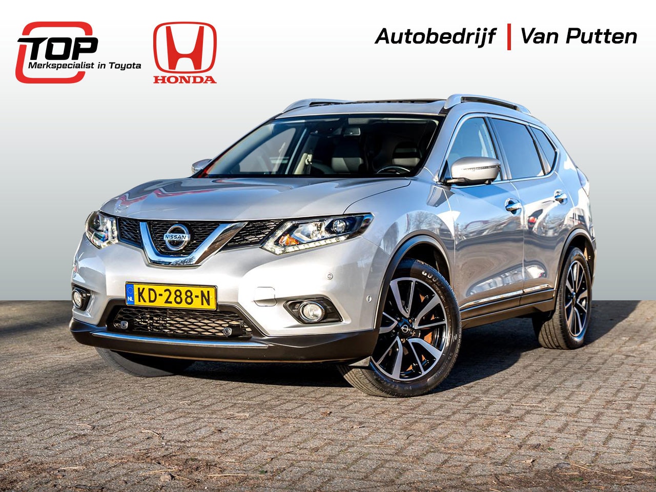 Nissan X-Trail - 1.6 Tekna | 200 PK | NL Auto | Panodak | Trekhaak | 360 camera | Zwart leder | Volledig de - AutoWereld.nl