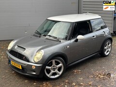 MINI Cooper S - 1.6 / DEALER ONDERHOUDEN / STOELVERWARMING / NETTE AUTO