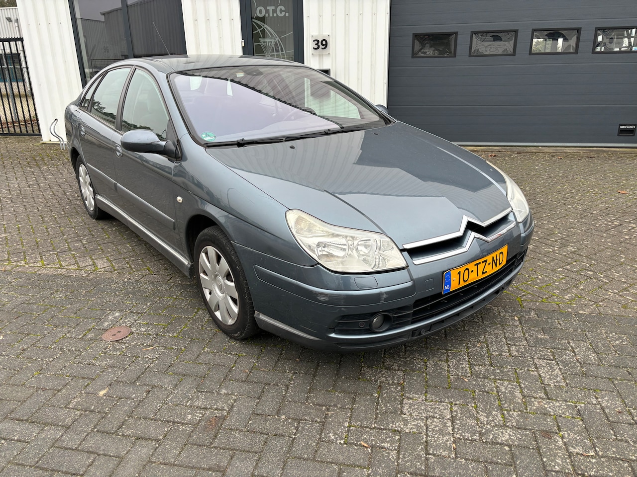 Citroën C5 - 2.0-16V Caractère - AutoWereld.nl