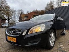 Volvo V60 - 1.6 D2 R-Design