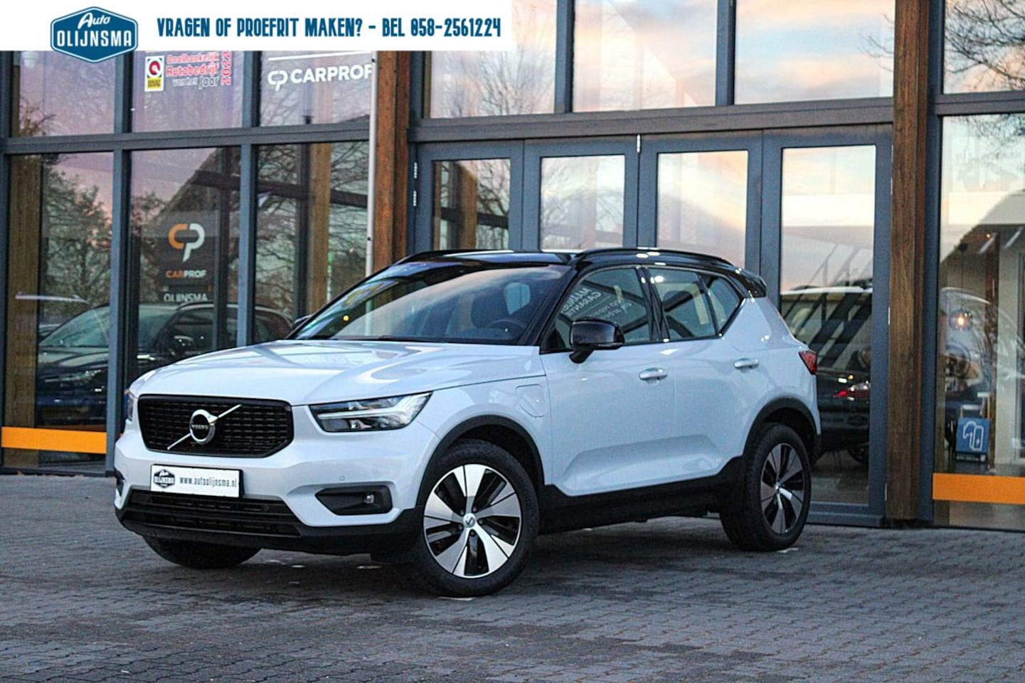 Volvo XC40 - T5 PlugInHybride Inscription|ElekTrekhaak|Stuurverwarming - AutoWereld.nl