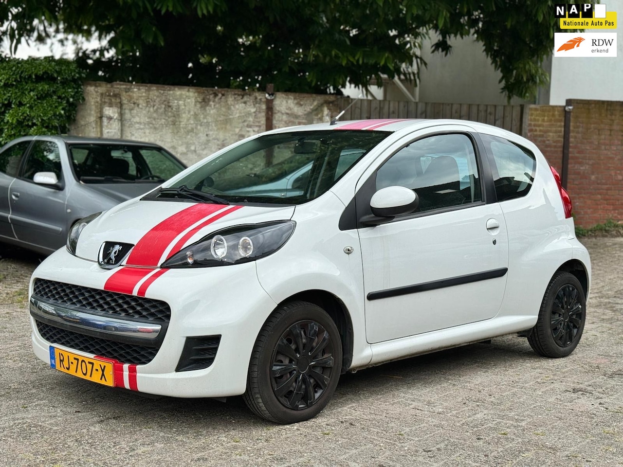 Peugeot 107 - 1.0-12V XS/AIRCO/XENON/ANGELEYES/ELEKRAMEN/STUURBEKR/ - AutoWereld.nl