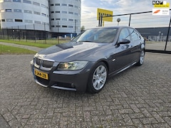 BMW 3-serie - 325i/M-PAKKET/AUT/XENON/ALCANTARA/PDC/STOELVERW/