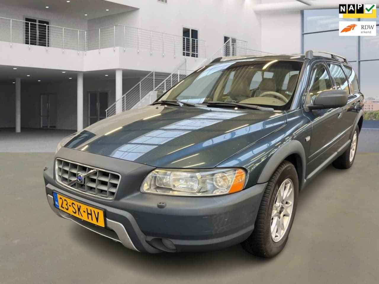 Volvo XC70 - 2.4 D5 Summum 2.4 D5 Summum - AutoWereld.nl