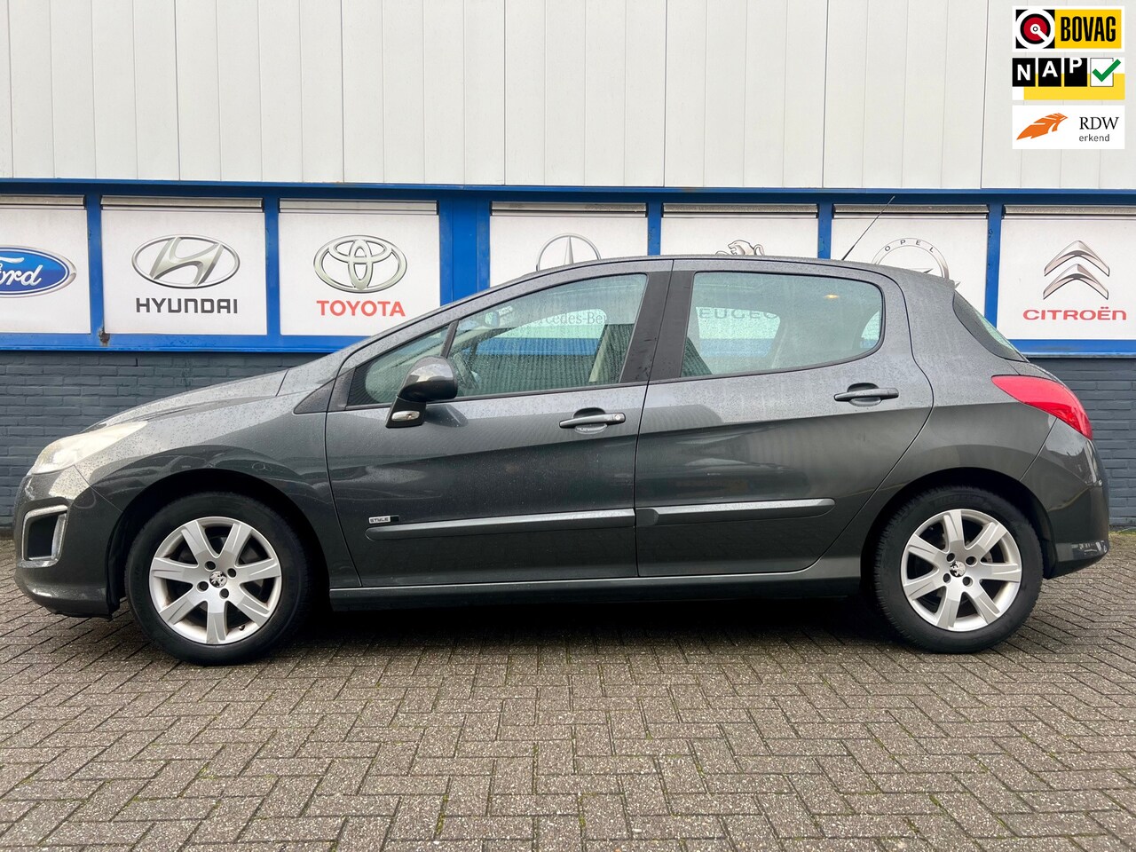 Peugeot 308 - 1.6 VTi Style 07-2013 141000km NWE.APK 5995EU - AutoWereld.nl