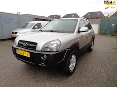 Hyundai Tucson - 2.0i Dynamic (KM 246921 NAP AIRCO)