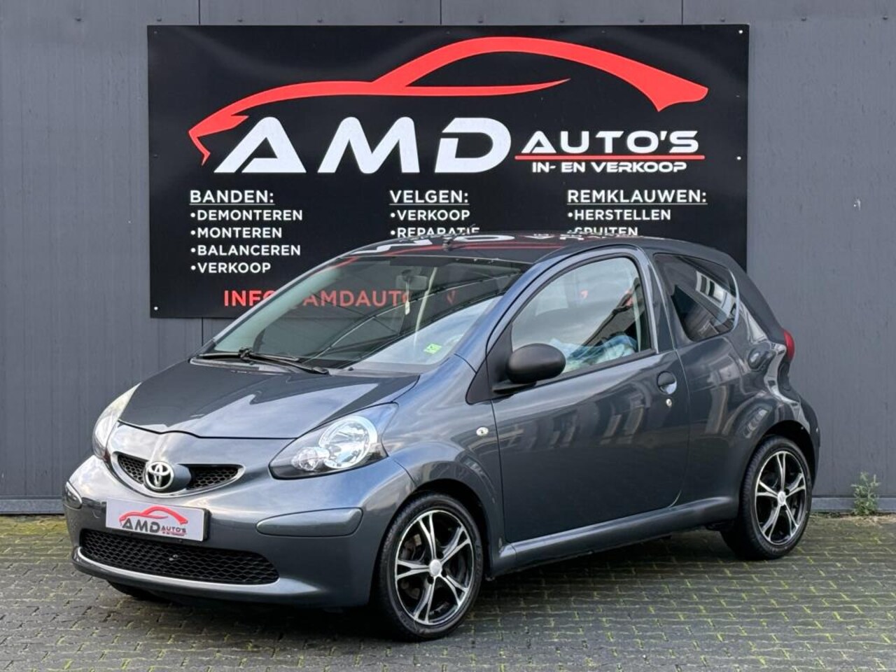 Toyota Aygo - 1.0 12V |Nap|Airco|Bekerhouder|Toerenteller|Velgen| - AutoWereld.nl