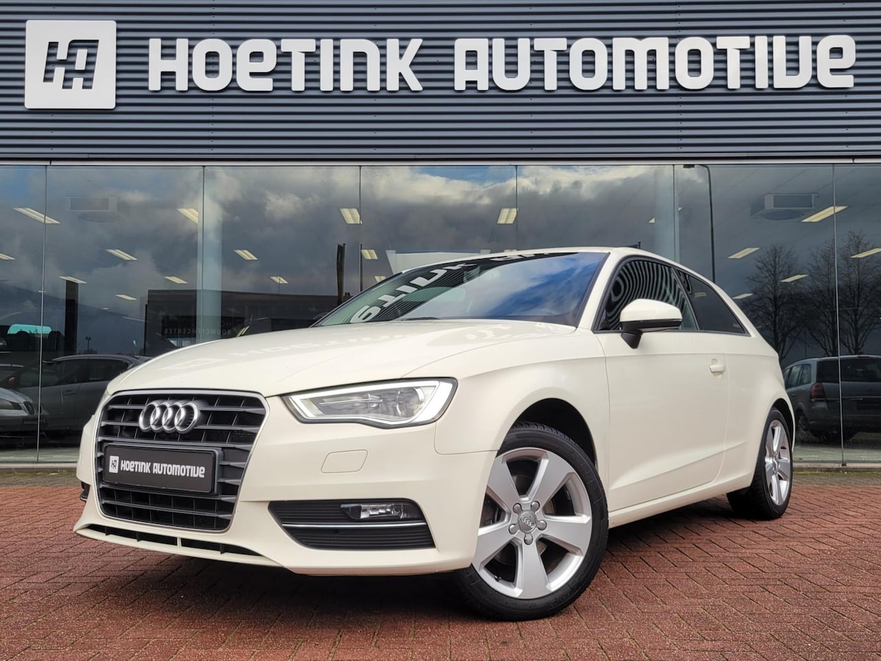 Audi A3 - 1.4 TFSI CoD Ambition Pro Line plus | Xenon | Navi | Clima - AutoWereld.nl