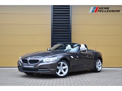 BMW Z4 Roadster - sDrive23i Executive * Design Pure White * Sportstoelen * Stoelverwarming * Navigatie profe