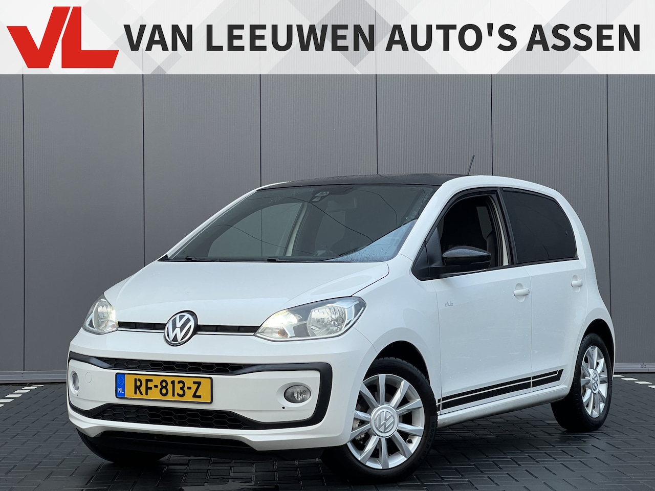 Volkswagen Up! - 1.0 BMT high up! | Nieuw binnen | Trekhaak | Cruise | Stoelverwarming - AutoWereld.nl