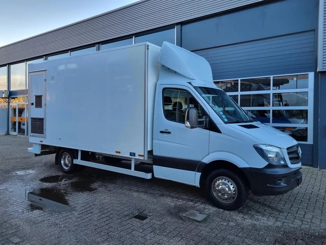 Mercedes-Benz Sprinter - 513 CDI/ Foodtruck/ Verkoopwagen/ Camper - AutoWereld.nl