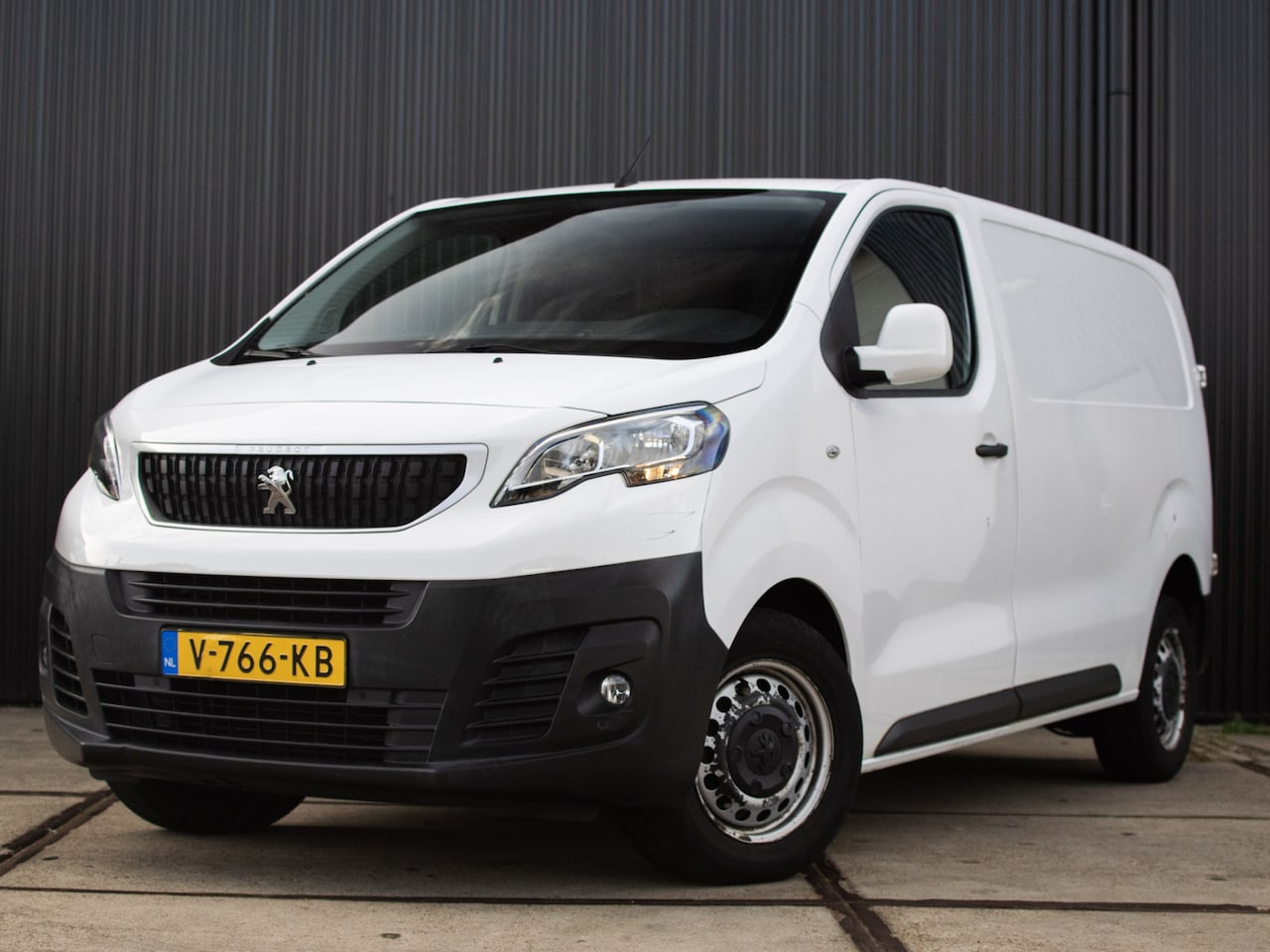 Peugeot Expert - 231S 2.0 BlueHDI 120 Premium | Cruise | Zuinig | Airco | NAV | Bluetooth - AutoWereld.nl