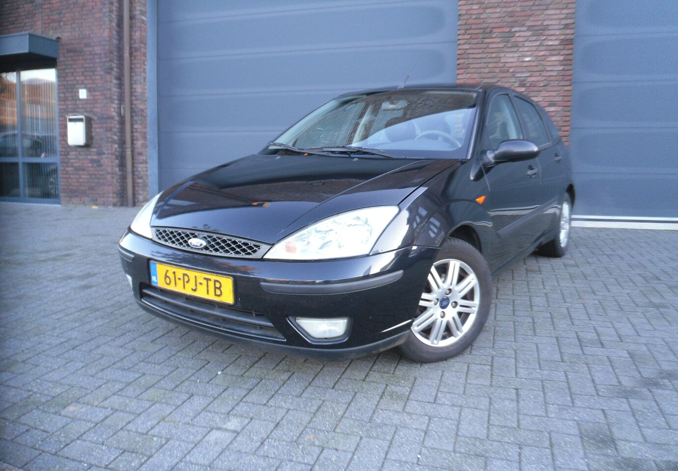 Ford Focus - 1.6-16V Futura Airco LM Velgen APK 2025 - AutoWereld.nl