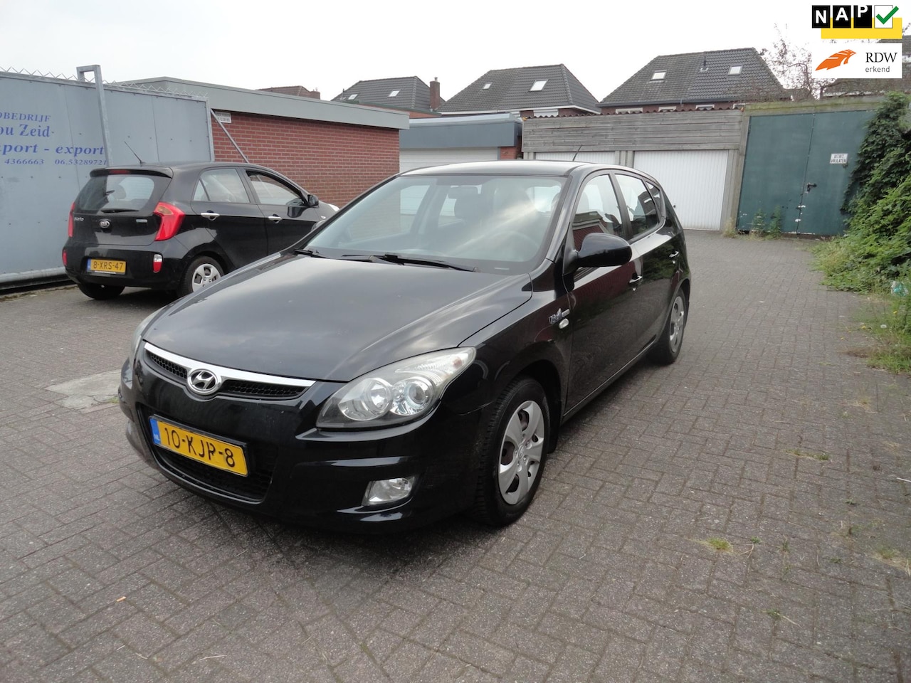 Hyundai i30 - 1.4i Blue Active 1.4i Blue Active (KM 227750 NAP AIRCO) - AutoWereld.nl