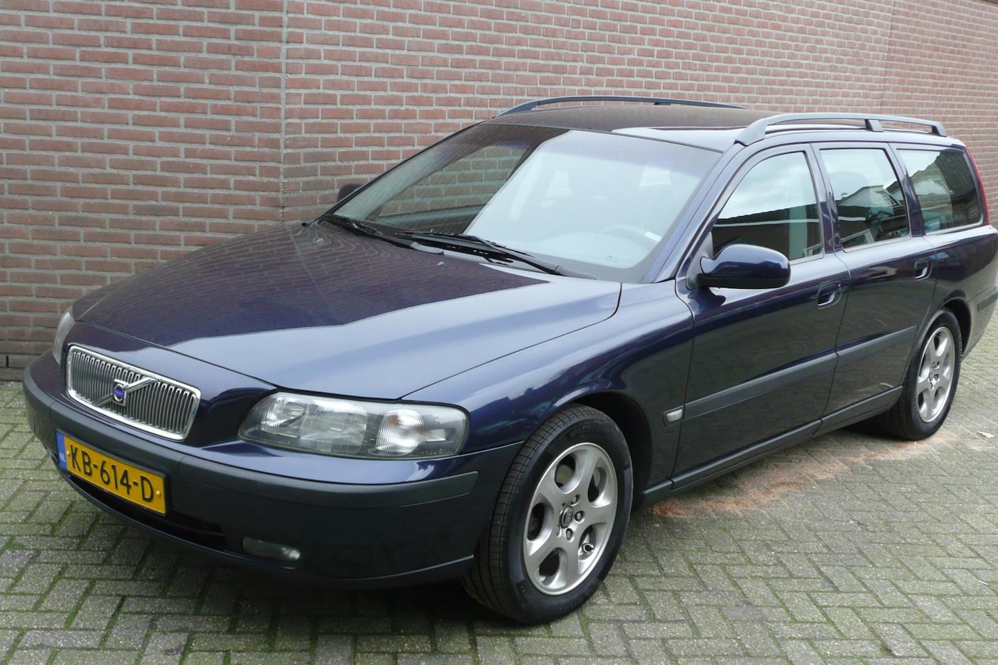 Volvo V70 - 2.4 Afn.Trekh. , LM 17 , Joungtimer - AutoWereld.nl