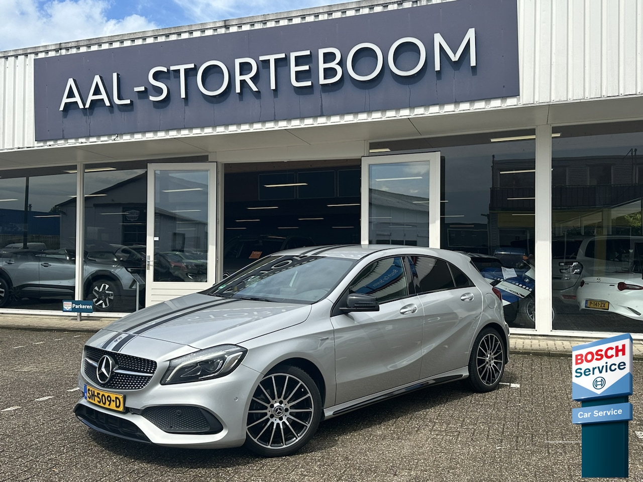 Mercedes-Benz A-klasse - 160 | Automaat | LED | White Art Edition | AMG-line | Sportstoelen | PDC v+a incl. Camera - AutoWereld.nl