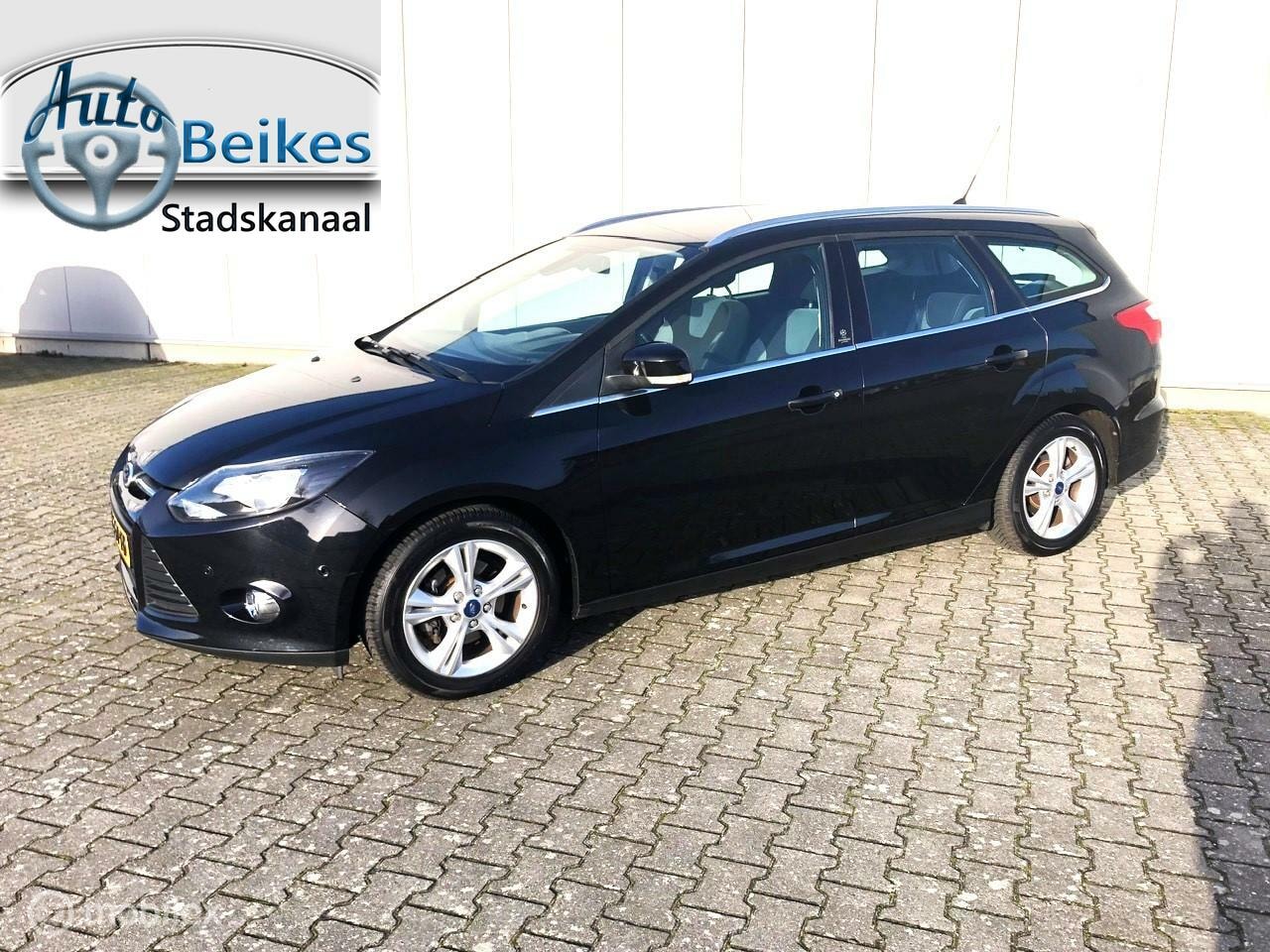 Ford Focus Wagon - 1.0 EcoBoost Lease Titanium 1.0 EcoBoost Lease Titanium - AutoWereld.nl