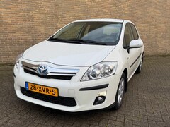 Toyota Auris - 1.8 Full Hybrid Business dealer onderhouden