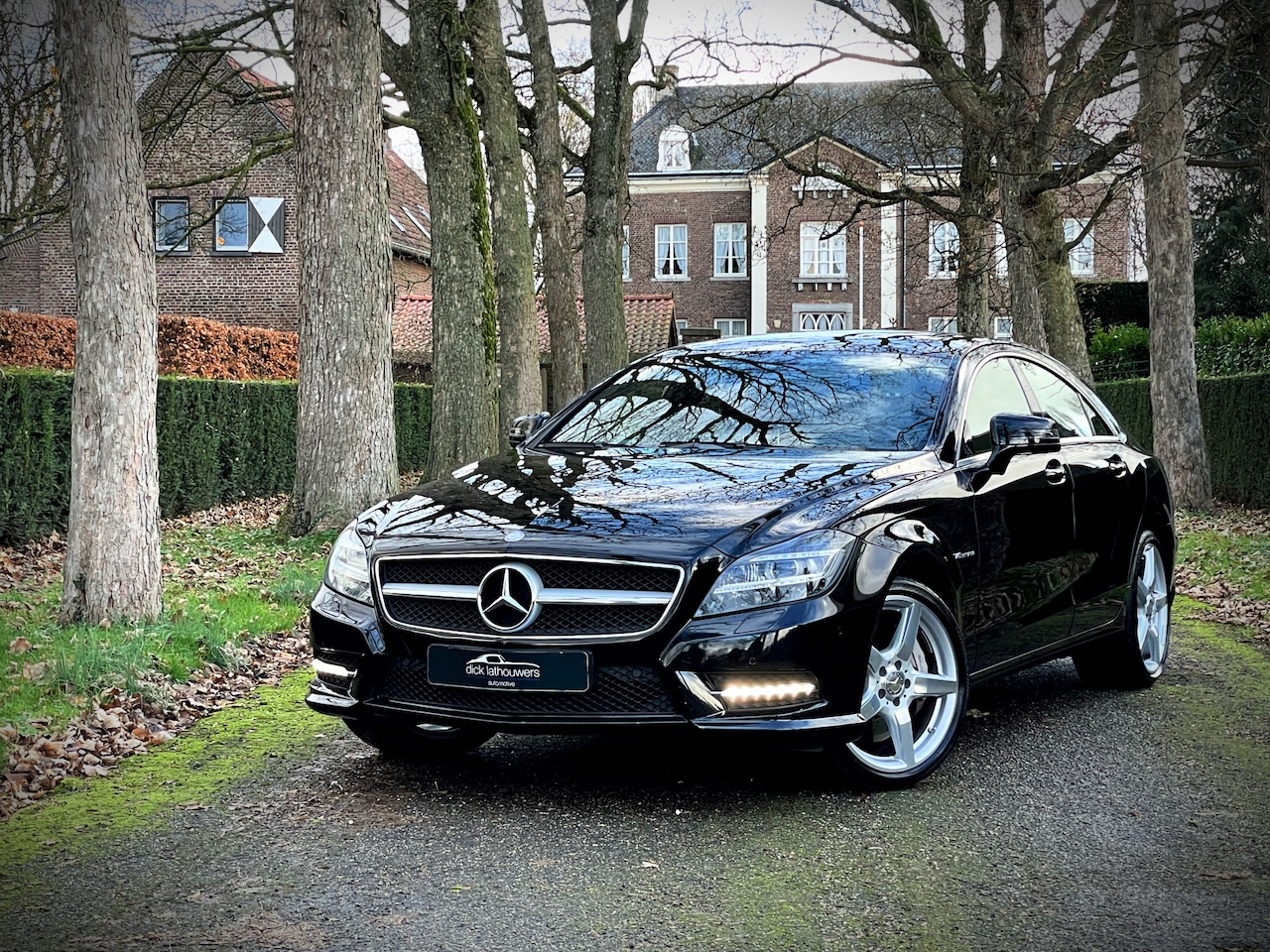 Mercedes-Benz CLS-klasse - 500 / 19" AMG / PANO / MASSAGE - AutoWereld.nl