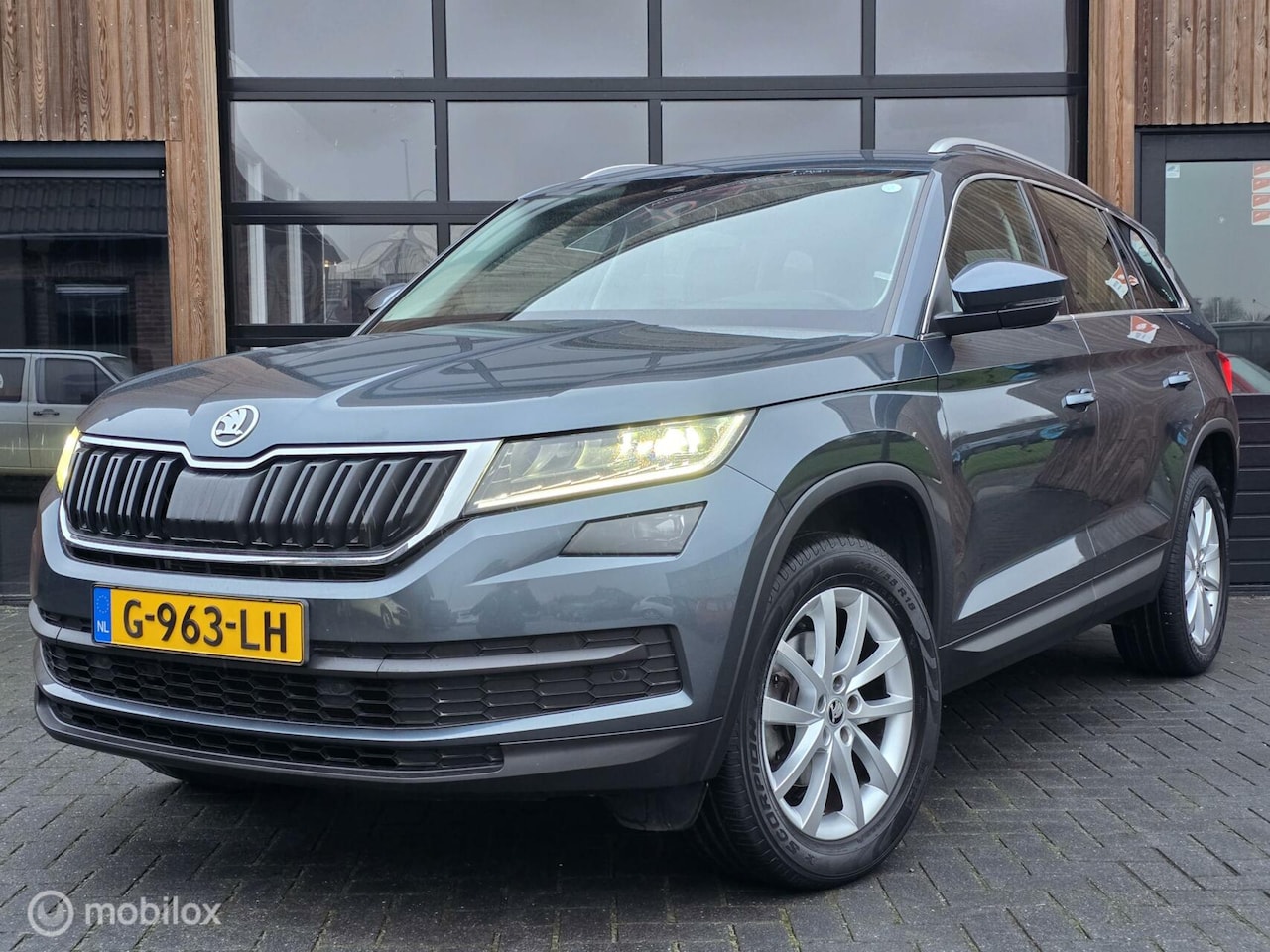 Skoda Kodiaq - 1.5 TSI 150PK DSG CARPLAY CAMERA KEYLESS NAVI BTW - AutoWereld.nl