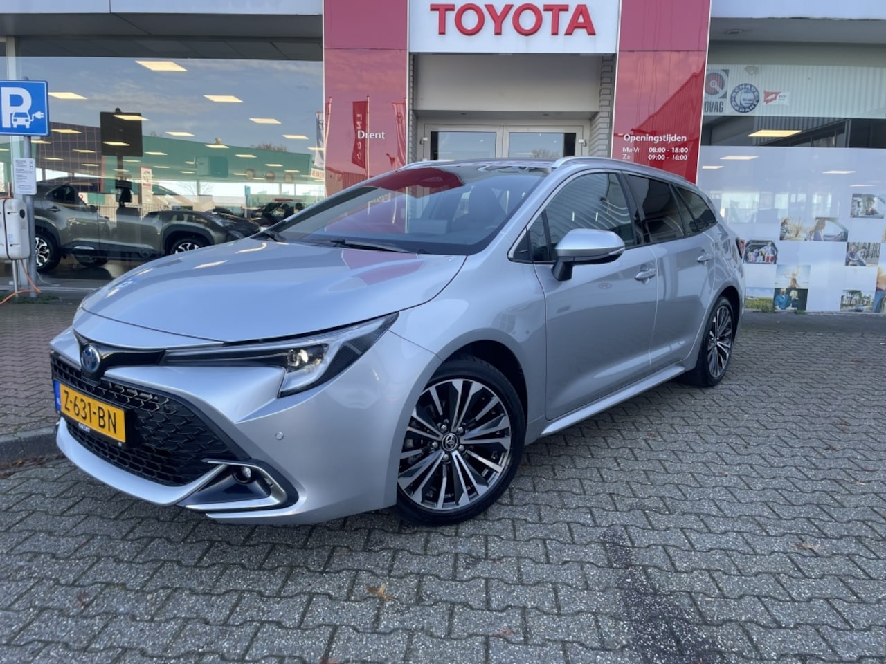 Toyota Corolla Touring Sports - Hybrid 140 Dynamic | Keyless entry + start | Apple Carplay Andro - AutoWereld.nl