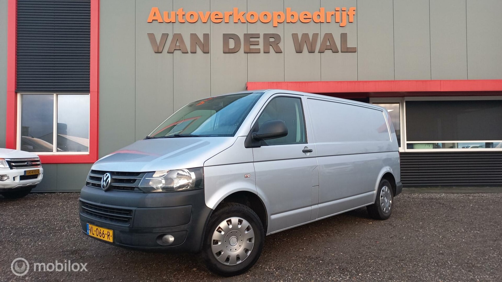 Volkswagen Transporter - 2.0 TDI L2H1 DC Budgetline 2.0 TDI L2H1 DC Budgetline - AutoWereld.nl