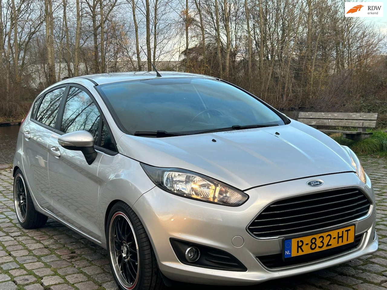 Ford Fiesta - 1.25 Zeer mooi auto airco stoelverwarming elektrische ramen cv op afs - AutoWereld.nl