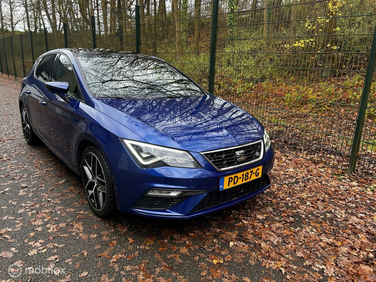 Seat Leon - 1.8 TSI FR AUT Xcellence Business Intense , CARPLAY, PANA - AutoWereld.nl