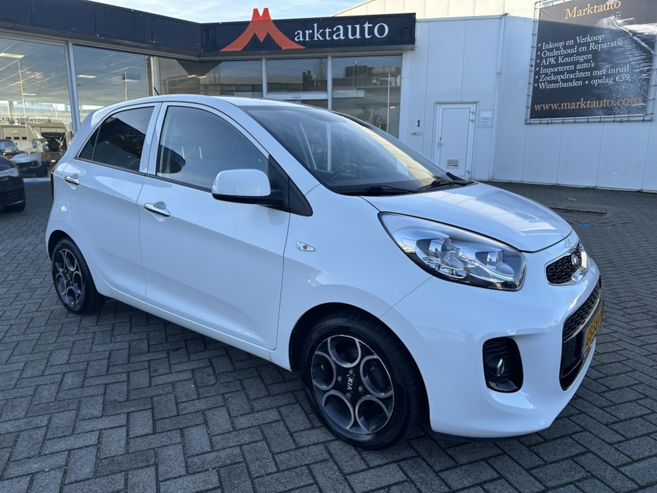 Kia Picanto - 1.0 CVVT First Edition met Cruise control!! - AutoWereld.nl