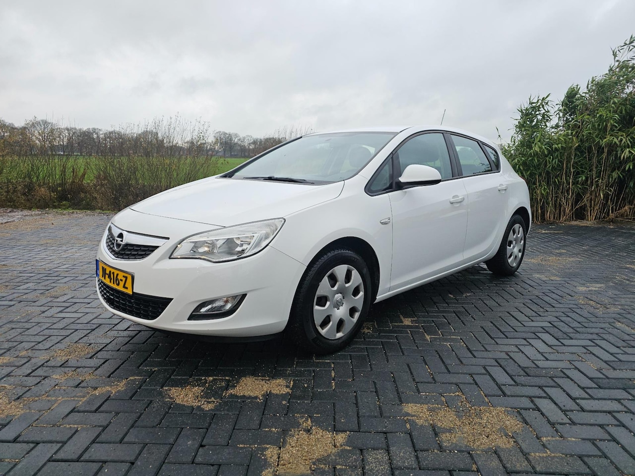 Opel Astra - 1.4 Selection 2011 nieuwe APK! - AutoWereld.nl