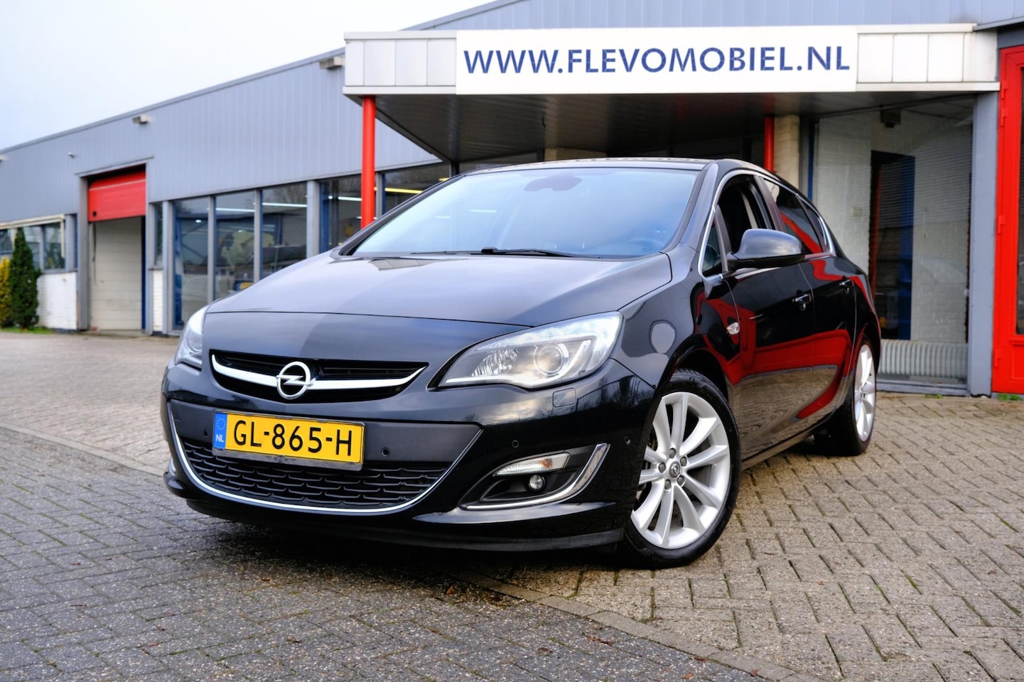 Opel Astra - 1.4 Turbo Sport + *65.575km!* Leder|Xenon|Navi|Clima|Cam - AutoWereld.nl