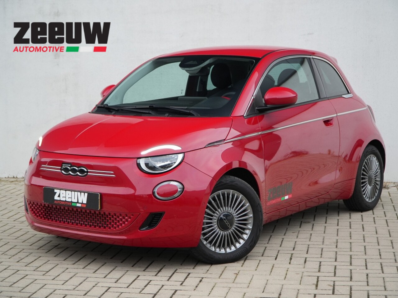 Fiat 500e - 42 kWh | Carplay | Camera | Winter | PDC | 16" - AutoWereld.nl