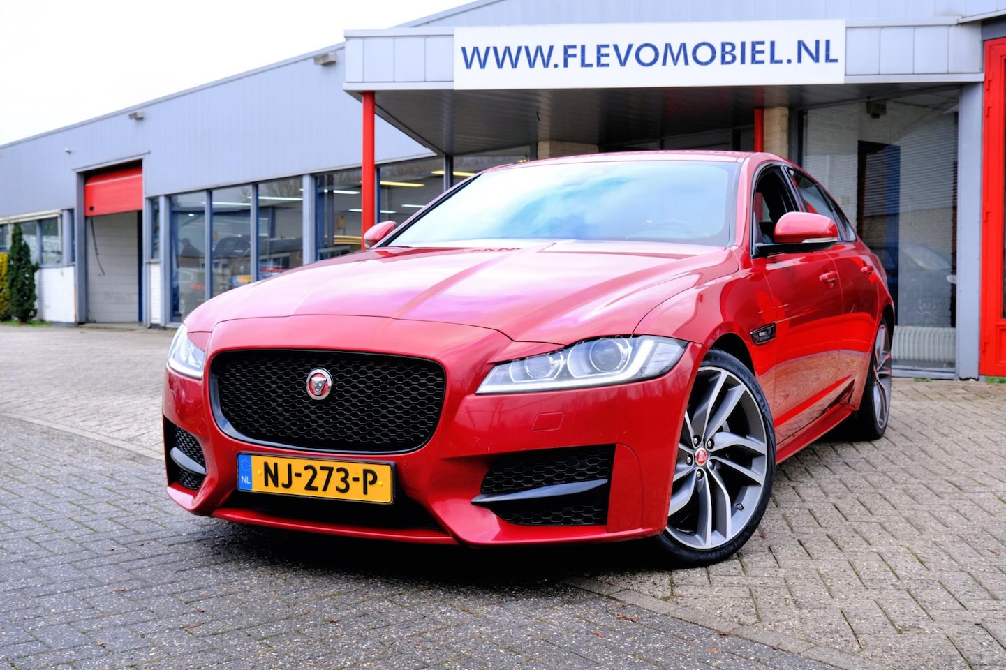 Jaguar XF Portfolio - 2.0d 163pk Sport Aut. Xenon|Leder|Navi|20" LMV|Cam - AutoWereld.nl