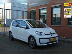 Volkswagen Up! - Active Achteruitrij Camera | Cruise I Laneassist I App-connect control