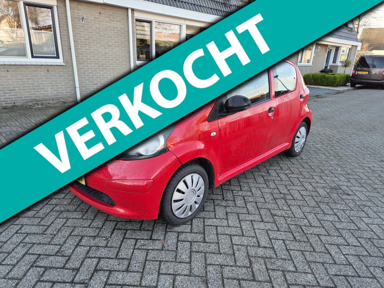 Toyota Aygo - 1.0-12V 2006 * 5 deurs *nieuwe koppeling* - AutoWereld.nl